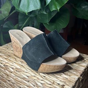 Nine West Nwersilia “cork” wedge